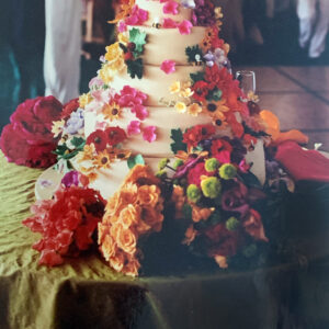 Great-Performances_Sweet-Reunions_Stephanie-Kantzos_Wedding-Cake